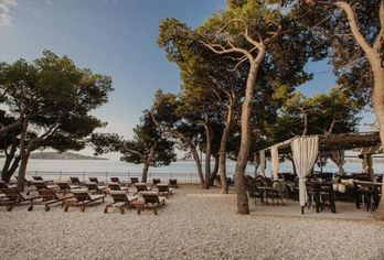 Hotel, Hotel Punta