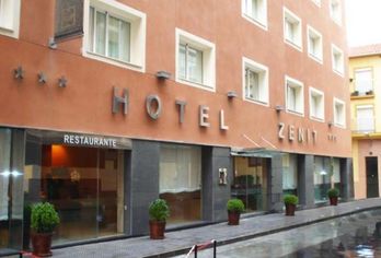 Hotel, Zenit Málaga