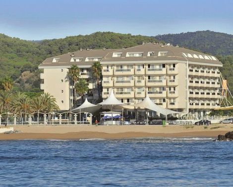 Caprici Beach Hotel & Spa-1