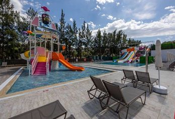 Hotel, Ramada Hotel & Suites by Wyndham Kusadasi