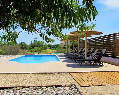 Gennadi Blue Hotel-1