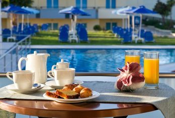 Hotel, Mary Hotel & Mary Royal Suites