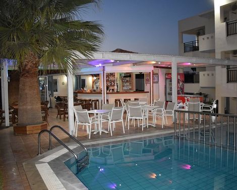Sunshine Studios & Apartments-4