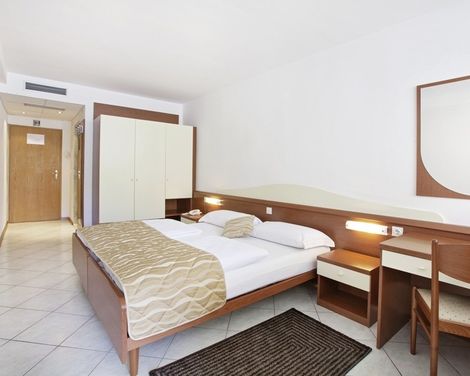 Hotel Narcis-0