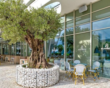 Carine Hotel Kumbor-4