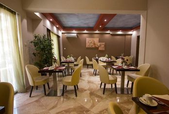 Hotel, Ambrosia Suites