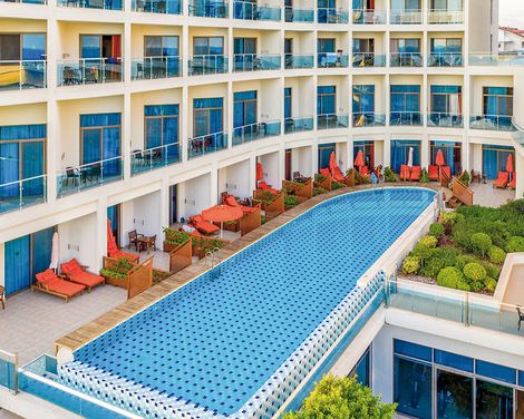 Commodore Elite Suites & Spa-1