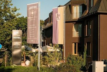 Hotel, Hotel Trezor