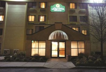 La Quinta Inn & Suites by Wyndham Salem NH