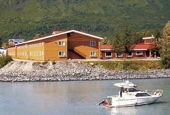 Best Western Valdez Harbor Inn