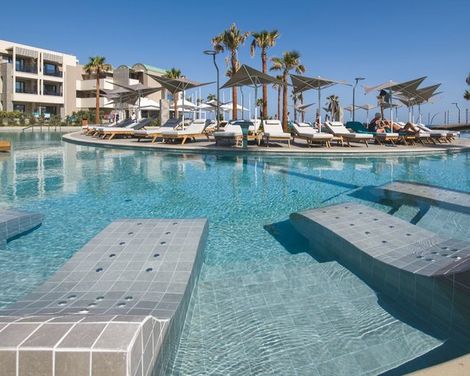 AMIRA Luxury Resort & Spa-4