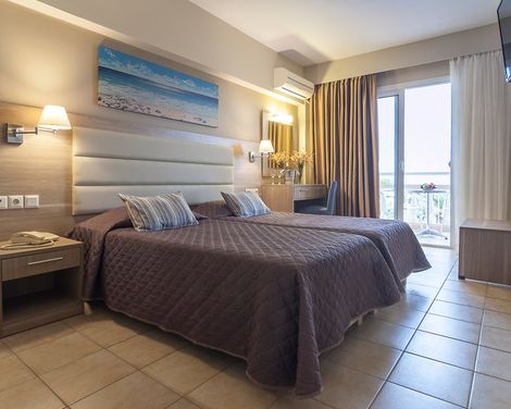 Canvas by Mitsis Messonghi-4