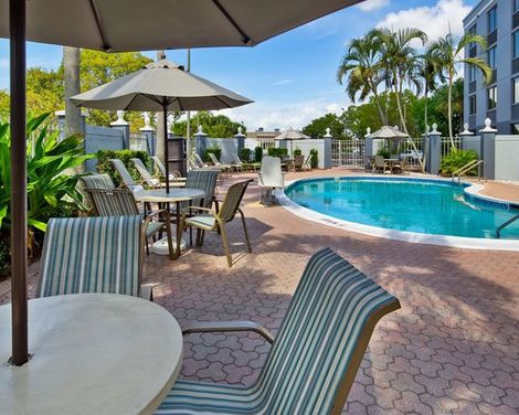 Best Western Fort Myers Inn & Suites-3