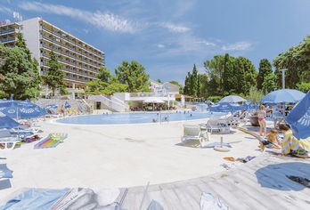 Hotel, Dražica Hotel Resort