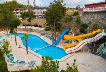 Senza Garden Holiday Club