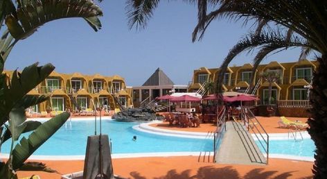 Apartamentos La Pirámide