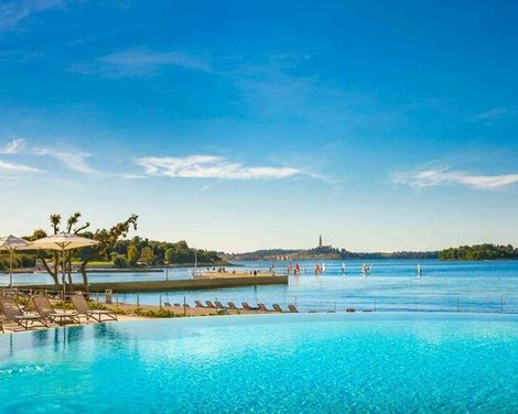Maistra Select Amarin Resort-0