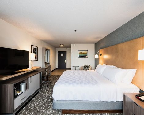 Holiday Inn Newark International Airport-4