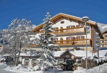 Hotel, Hotel Cristallo