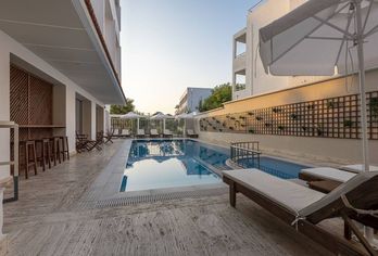 Hotel, Zephyros Hotel
