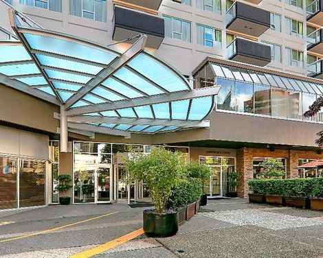 Best Western Premier Chateau Granville Hotel & Suites & Conference Centre-1