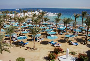 Hotel, Le Pacha Resort